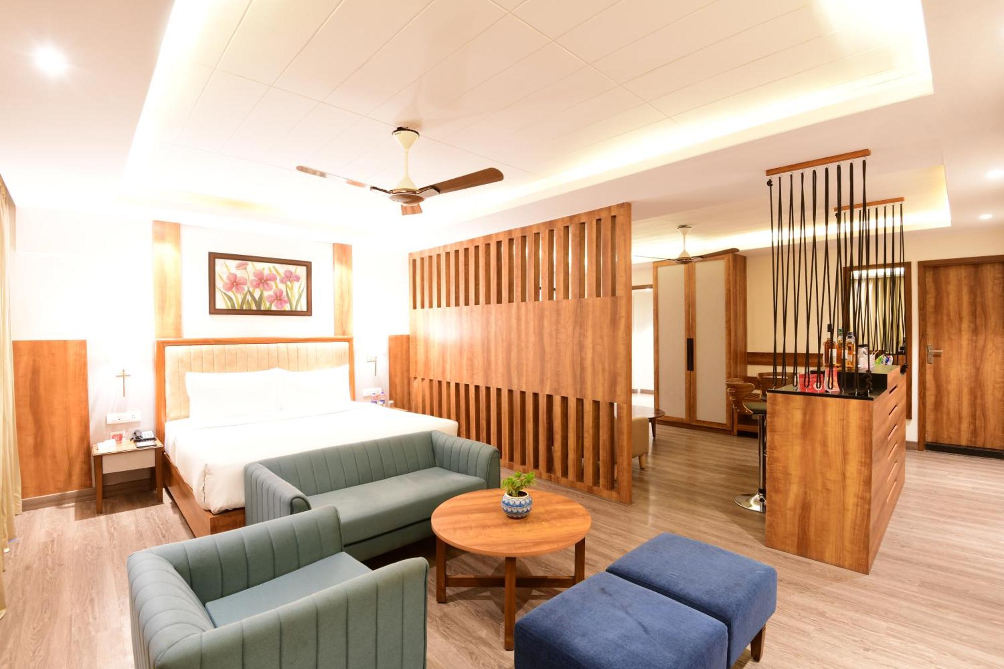รามาดา บาย วินด์แฮม กาซอลี Hotel กัสซอลี ภายนอก รูปภาพ