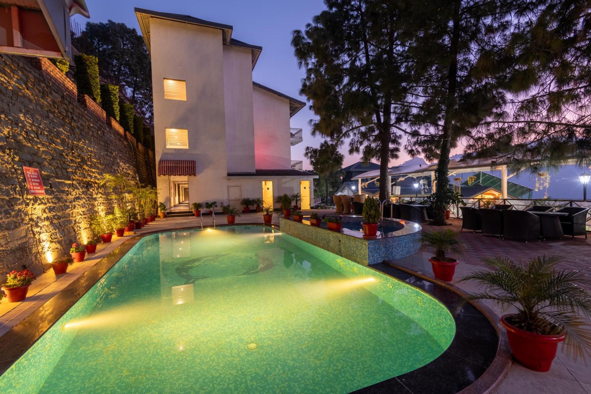 รามาดา บาย วินด์แฮม กาซอลี Hotel กัสซอลี ภายนอก รูปภาพ